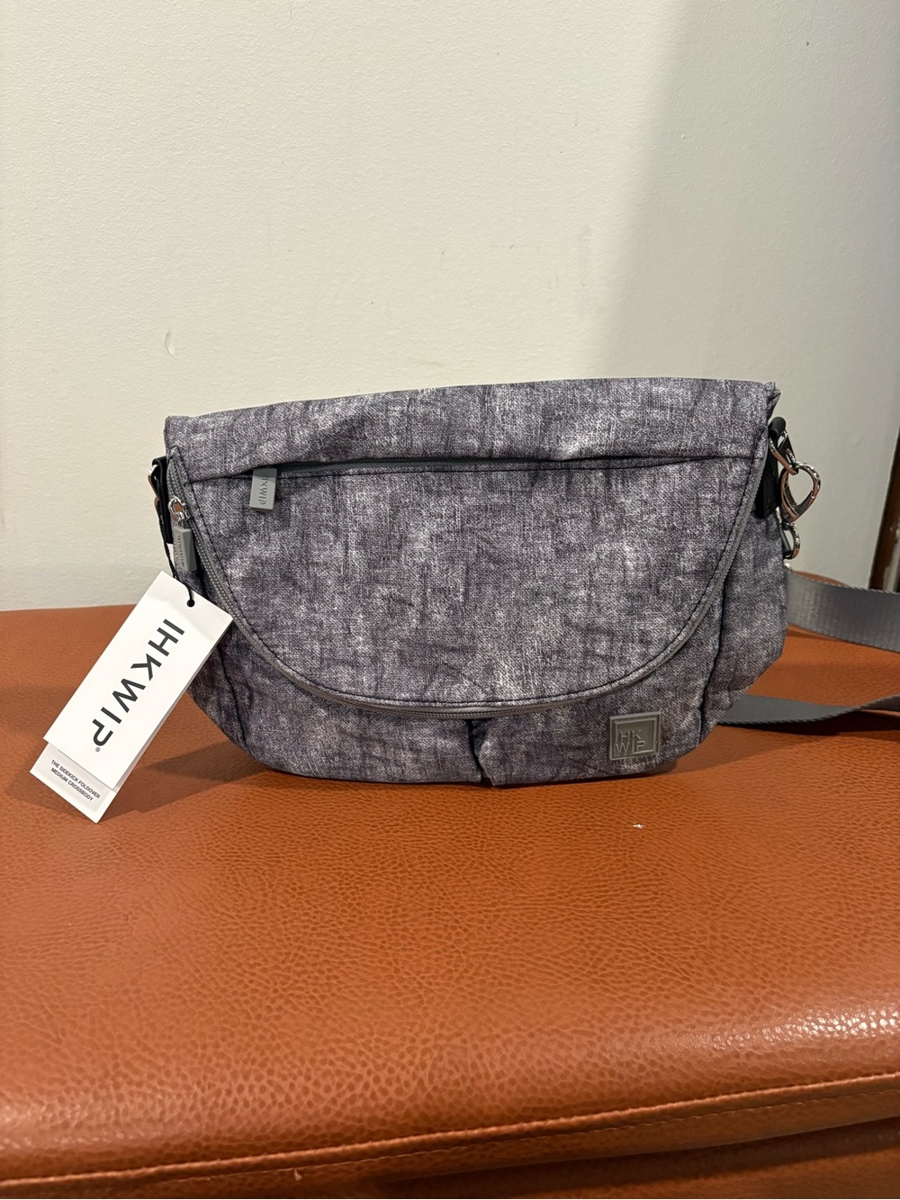 Hikwi Gray Men's Messenger Crossbody Bag
